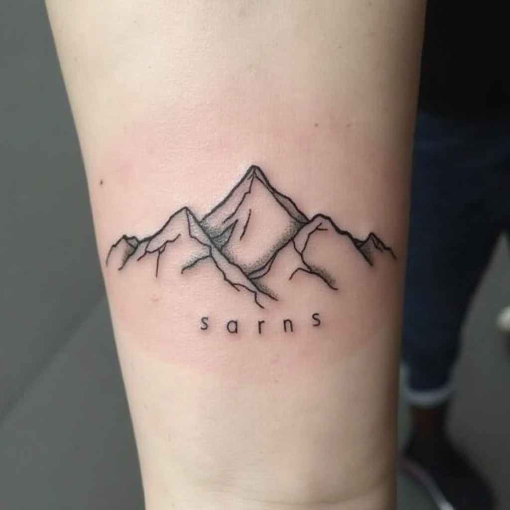 Tatuagens Minimalistas: 20 Ideias Delicadas para Inspirar Você
